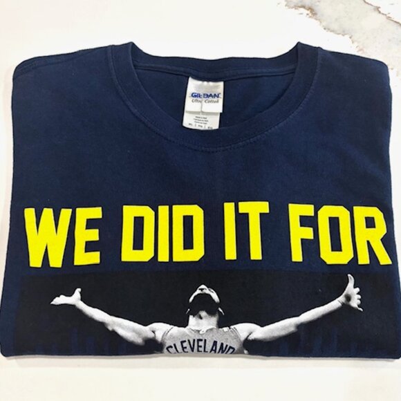 2016 NBA Lebron James "We Did This For Cleveland" World Champions NBA T-Shirt XL - Picture 3 of 5